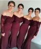 2021 Burgundia Długie rękawy Syrenki Druhna Suknie Koronkowe Aplikacje Off The Ramię Maid of Honor Suknie Custom Make Formal Evening Dresses