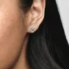 Nouvelle arrivée Authentic Silver Silver Two-Tone Flower Stud Moucles d'oreilles Fashion Moucles d'oreilles Jielts Accessoires pour femmes Cadeau
