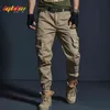 Joggers tactiques militaires masculins camouflage pantalons de cargaison Multi-poche Fashions Multi-poche Pantalons longs de l'armée Noire Pantalon Crayon masculin H1223