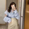 [EWQ] 2021 Primavera de manga comprida Buraco design azul senhora casual blusa estilo coreano colarinho de colarinho enorme camisa camisa camisa 210302