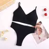 NXY SEXY SET NIEUWE VROUWEN Gewatteerde Bra Braziliaanse slipje Set Naadloze Tops Sport Bra Set Sexy Thongs Girl Lingerie Fitness Crop Top Ondergoed 1128