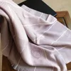 Textil Trendy Brand Cashmere Scarf Classic Design Män och Kvinnor Sjal Scarves Plaid Printed Scarf Vacker gåva L 70 tum