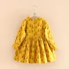 İlkbahar Sonbahar 2 3 4 6-10 Yıl Çocuk Giyim İngiltere Tarzı Ekip Boyun Uzun Kollu Sarı Çocuklar Kız Elbise 210625