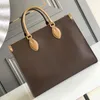 Designers Sacs Femmes Fourre-tout Mode Sac à main 5A de haute qualité sur le fourre-tout Hobo Femmes Cuir Oxydé MM GM Épaule Sac de luxe Fleur Lettre noire Sacs à main pour dames