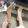 샌들 2021 여름 모조 다이아몬드 투명한 크리스탈 신발 높은 뒤꿈치 Stiletto 큰 크기의 한국어 버전