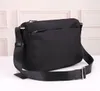 Amylulubb Venta al por mayor Bolso de hombro de moda bolso de mensajero bolso de cuerpo cruzado hombres conjunto doble monedero de cadena bolso de mano clásico bolso de tela de paracaídas hombre