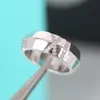 Europa Amerika Mode Stijl Dame Vrouwen Messing Gegraveerde T Brief 18K Vergulde Romeinse Cijfers Instellingen Diamond Ring ringen Maat US6-US9