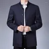 春と秋のメンズのジャケット2021秋のお父さんのボタンのコートビジネスのカジュアルな中年の緩い薄いスタンドアップ襟服の男性