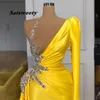 Gold Yellow One Shoulder Long Sleeve Prom Dresses Sexy Illusion Beading Chic Party Dress vestidos Zipper Back Evening Gowns