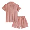 Japansk sommarpar pyjamas kostym bomull crepe damer solid färg enkel kortärmad tröja shorts pyjamas herrar hem service 210928