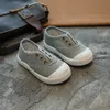 Barns casual barn canvas sneakers godisfärger lägenheter för småbarn pojkar flickor mjuka andningsbara modeskor 210309