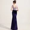 Prom Kleider V-Ausschnitt bodenlangen Abendkleider Velours langes Kleid für Frauenparty mit Split