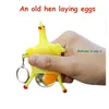 الجدة ساخرة صعبة أدوات مضحكة اللعب الدجاج البيض كله وضع الدجاج مزدحم الإجهاد الكرة المفاتيح كيرينغ الإغاثة هدية