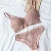 Women 4 Colour Underwear French Wire-Free Ultra-thin Bralette Sexy Lace Triangle Cup Push Up Bra Set Cotton Bra and Panties 211104