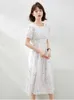 刺繍ロングミディドレス女性Oネックパフスリーブ背中の白いレースアップ夏210529