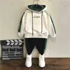 Traje de bebé Primavera Otoño Niños Ropa para niños Conjuntos Casual Deporte Tops Sudaderas con capucha Chándales Trajes Algodón Manga larga Ropa para niños G0119