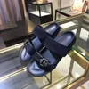 Hausschuhe BOM DIA FLAT MULE 1A3R5M Coole mühelos stylische Slides 2 Riemen mit angepassten goldenen Schnallen Damen Herren Sommerschuhe