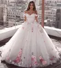 2021 Off Shoulder Flowers Prom Ball Gown Beaded Quinceanera Jurk Lace Up Rug Luxe Geplooide Tule Sweet 15 Party Jurken