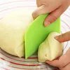 1pc Creme útil Spatula Diy Pastry Cutters Fondant Dough Raspador Bolo Cutter Pastry Baking Tool Acessórios de cozinha 12233341