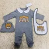 Baby Boy Girl pagliaccetti tuta a maniche lunghe scozzese tuta infantile + bavaglini cappello 3 pezzi vestito bambini vestiti per neonati set 0-24 m