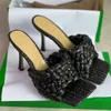 2021 Kobiety Stretch Flat Sandals IntreCiato Rafia Mule Slides wydłużony Squared Toe 9Cmhigh Heels Real Leather Pantofle Najwyższej jakości z pudełkiem 313