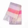 女性の格子縞のスカーフ冬の暖かいショールとラップバンダナパシュミーナの女性Foulard Long Long厚い毛布レインボー毛深いBufanda 2021