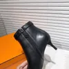 2022H boots зимняя тенденция европейская и американская кожаная кожаные высокие каблуки мода короткие женские туфли дизайнер Famou Brand отлично профессиональные женщины