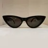 Fashion Cat Eye 40019 Sunglasses for Women Black Grey Classic Exaggerated Cateye Sun Glasses UV400 Eyewear with Box