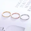 Bague en zircon de 1,5 mm de large pour femmes, cadeaux en acier titane de qualité supérieure pour amoureux, bijoux de mariage, vente en gros x0715