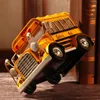 Vintage American School Bus Modello Ornamenti Artigianato in ferro Figurine di auto d'epoca Veicolo Bar in miniatura Decorazioni per la casa Giocattoli per bambini Regali T200617
