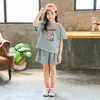 Aîné Filles Lettre Imprimer Vêtements Ensemble Adolescents Coréens T-shirts Tops et Shors 2pcs Boutique Outfit 210529