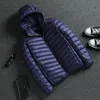 Piumino da uomo Parka 2022 Inverno Uomo Cappotto stile preppy Giubbotto imbottito con cappuccio ripiegabile leggero e resistente all'acqua di alta qualità Kare22