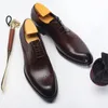 Lüks Oxfords Brogue Oyma En Kaliteli Erkekler Elbise Ayakkabı Hakiki Deri El Yapımı Lace Up Resmi Ofis İş Parti Ayakkabı F11