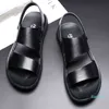 Sommar 2022 Mäns mode högkvalitativt mjukt läder Bekväma andningsbara sandaler Mångsidigt formellt slitage