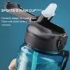 Спортивные бутылки с водой с соломенной летней большой емкости Tritan пластиковый портативный портативный герметичный напиток бутылка BPA BPA на открытом воздухе 211222