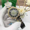 Montre à quartz de luxe à trois broches de haute qualité, montres pour femmes à la mode, montre-bracelet de marque supérieure, bracelet en acier pliant, cadran de style 2021