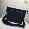 Män Messenger Bag High Quality Shoulder Cross Body Bags Hot Sale School Student Bookbag Day Bag