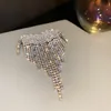 Fashion Simple Elegant Crystal Tassel Heart Brooches For Women Unisex Sparkling Beauty Office Party Butterfly Brooch Pin Gifts