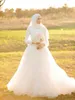 Saudiarabisk muslim Vintage A-Line Plus Storlek Bröllopsklänningar Lace Applique Sweep Train Tulle Långärmad Bröllopklänningar Vestido de Novia