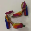 2021 Färgglada sandaler Kvinnor Peep Toe Sexig Slim Grunt Party Skor Chunky Square High Heel Walking Footwear Rainbow Sandalias