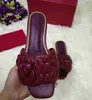 2021 Nya kvinnor tofflor mode Blomblad i äkta läder Tofflor Flip Flops Sandaler Dam Casual Flat Slides med låda stor storlek35-45