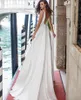 Sexig billig enkel A-line bröllopsklänningar Deep V Neck High Side Split Bridal Gowns Sweep Train Satin Backless Wedding Dress Vestidos