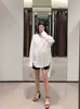 Zevity Femmes Mode Blanc Couleur Casual Lâche Blouse à capuche Chemise Femme Poche Patch Cordon Chic Femininas Tops LS7098 210603