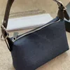 Handväska Luxurys Designer Axelväskor Crossbody Square Purse Plånböcker Totes Hobos Brev Triangel Nylon Zipper Kedja Vanliga Kvinnor Flap Ryggsäck Kvinna Handväskor