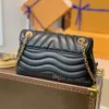 10A L Sac 7A Designers Sacs Femmes en cuir véritable noir vague Zig Zag matelassé Sacs à main Sacs à main chaîne sac à bandoulière date code