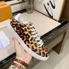 Projektant Frontrow Sneakers Mężczyźni Kobiety Buty Calfskin Leopard Skórzane Trenerzy Płaskie Trenerzy White Lace-Up Printing Runner Casual Buty Duży rozmiar