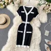 Novo design moda feminina retrô elegante patchwork manga curta decote em v vestido lápis de malha vestido curto bloco de cor