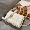 Mode Style femmes Bages sac à bandoulière sacs à bandoulière sac à main en cuir verni sept couleurs conçu pour 2021