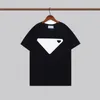 Męskie koszulki designerskie męskie damskie t-koszule Trójkąt etykieta litery Man Paris Fashion T-shirt Top Quality Tes Street Short Sleeve Luxurys Tshirts Białe czarne EA7R