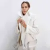 厚くて暖かいフェイクレザージャケットコート女性のベージュ長袖ベルト女性冬のファッション新しいストリートウェアトップス